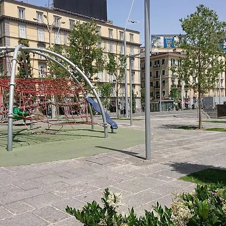 Appartement Sky-terrace In Station, 3 Bedrooms Napels