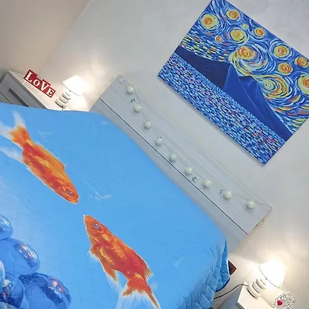 Sky-terrace In Station, 3 Bedrooms Napoli