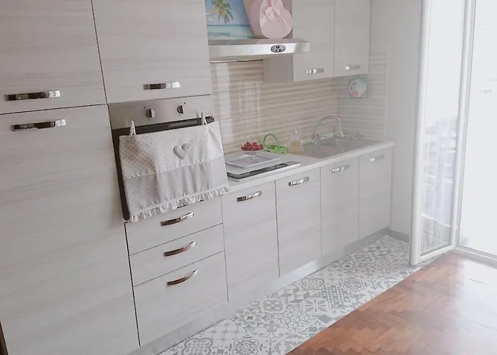 Sky-terrace In Station, 3 Bedrooms * Νάπολη