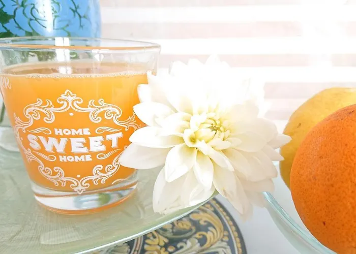 Sky-terrace In Station, 3 Bedrooms Νάπολη